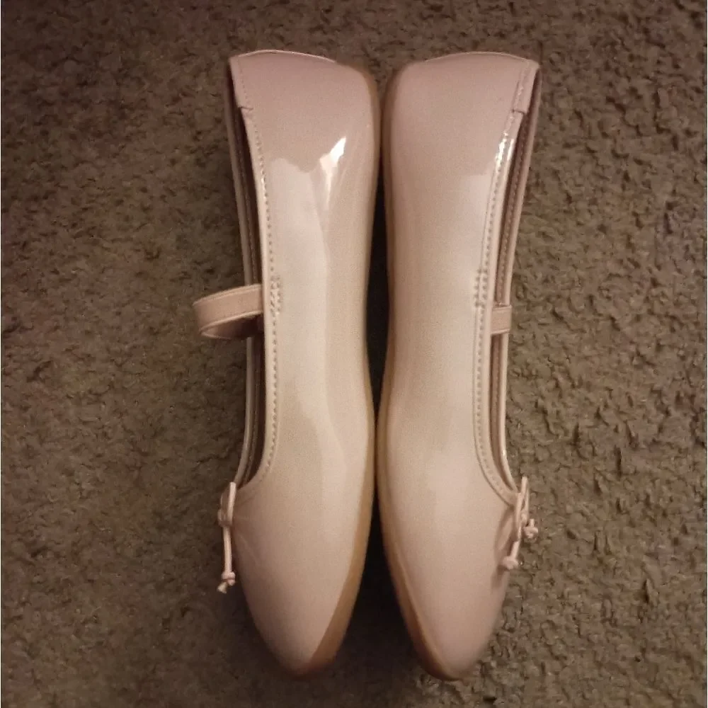 Wonder Nation Memory Foam Girls Patent Leather Flats Size 3 Tan PRE-OWNED